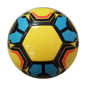 Ballon de football PVC personnalisé 5 tailles 32 panneaux football cousu à la machine pour l'entraînement - Product Image 2