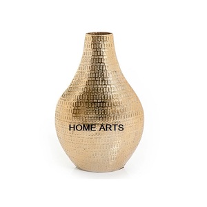 Florero pulido dorado de calidad de lujo, diseño de maceta, florero de aluminio hecho a mano con soporte de hierro para los más vendidos - Product Image 2