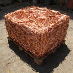 Déchets de fil de cuivre lourd, cuivre pur à 99,9 %, qualité propre, pour les usines de fils et la fusion - Product Image 1