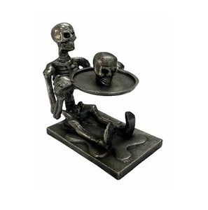 Figura de Esqueleto de Mordaza Gótica Moderna, Bandeja de Calavera, Decoración de Mesa Macabra, Pieza Decorativa Funcional para Bodas y Eventos Escénicos. - Product Image 1