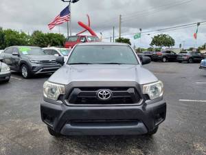 Precio bajo, Toyota Tacoma 2014, auto usado en venta - Product Image 2