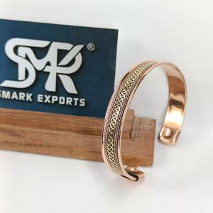กำไลข้อมือทองแดงแม่เหล็กแบบเปิด ดีไซน์ดั้งเดิม งานฝีมือโลหะ ทำด้วยมือ ปรับขนาดได้ น้ำหนักเบา ลายโซ่ถัก - Product Image 6