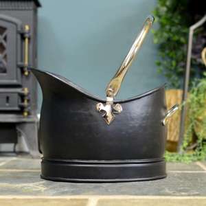 Seau à charbon en fer fini antique et parfait pour stocker le bois ou le charbon, idéal pour un décor traditionnel et des cheminées confortables - Product Image 1