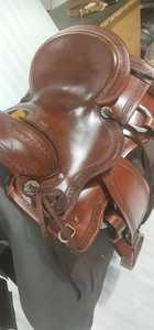 Selle Western en cuir véritable en bois ou en fibre de verre léger pour l'équitation en toute sécurité Disponible en gros - Product Image 3