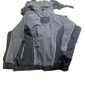 Ropa de nailon oscuro Gary y chaquetas negras Chaquetas impermeables de nailon de poliéster Chaqueta universitaria arrugada de calle alta para unisex - Product Image 6