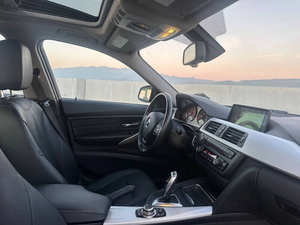 BMW Série 3 328i d'occasion 2013 - Product Image 2