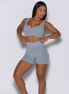 ชุดเซ็ต2ชิ้นแบบลำลองสำหรับผู้หญิงชุดเล่นโยคะเข้ารูปชุดบราและกางเกงขาสั้นคอลเลกชันล่าสุดสำหรับยิมและฟิตเนส - Product Image 4