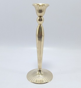 Support à bougie décoratif artisanal en laiton : Nouvelle arrivée d'un fabricant indien, Porte-bougies en métal - Product Image 6