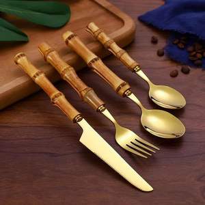 Juego de Cubiertos de Acero Inoxidable de Alta Gama con Mango de Madera, Diseñado para Comedores de Lujo, Hoteles, Fiestas y Celebraciones - Product Image 4