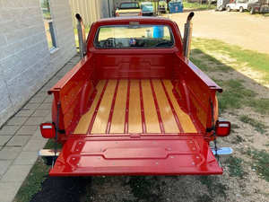 Pick-up D1-00 de 1979, en bon état, conduite à gauche - Product Image 3