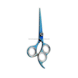 Instrument de beauté manuel de puissance de ciseaux de coiffeur enduit de papier bleu fait à partir de l'acier inoxydable pour l'usage chirurgical - Product Image 2