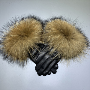 Gants en cuir pour hommes cousus aux meilleurs prix Gants fantaisie d'hiver chauds en peau de mouton véritable doublés de laine à la mode - Product Image 6