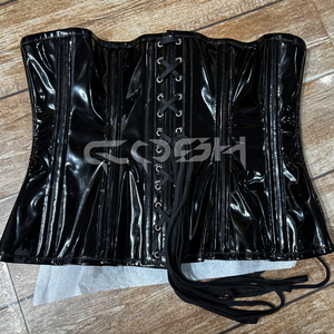 Corset sculptant la taille en vinyle PVC noir brillant, avec baleines en acier et fermeture frontale à agrafes - Product Image 3