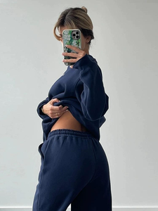 Plain Maroon Winter Crewneck Sweatshirt Women Pullover Fleece Long Sleeve Front Custom Logo Printing 100% Cotton High Quality - Product Image 5