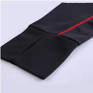 Survêtements de sport d'extérieur 100 % polyester personnalisés avec logo pour hommes, respirants, légers, imprimés par transfert thermique, pour l'entraînement – Vente en gros - Product Image 4