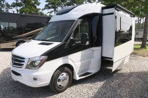 Mercedes motorhome มือสอง - Product Image 5