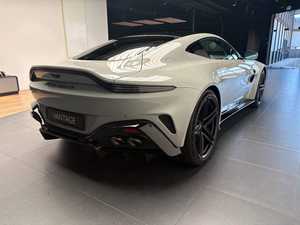 Sedán de segunda mano, interior en cuero oscuro, automático, volante a la izquierda, modelo 2024, alta calidad, listo para ser enviado. - Product Image 6