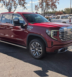รถเอสยูวี GMC Sierra 1500 Denali สีแดง ปี 2023 เกียร์อัตโนมัติ เครื่องยนต์ V8 - Product Image 2