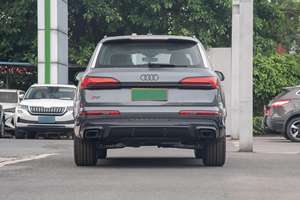 Q7 พรีเมียม รถเอสยูวีขนาดกลางสุดหรู เครื่องยนต์ V6 แบบธรรมดา ระบบไฮบริดอ่อน 48V ระบบขับเคลื่อนสี่ล้อแบบถาวร ระบบกันสะเทือนแบบปรับได้ ยูโร 6 ขั้นตอนที่ 5 - Product Image 5