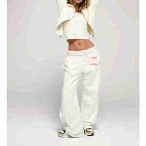 Conjunto de sudaderas con capucha de invierno de dos piezas para mujer, pantalones de chándal y chándal de alta calidad con logotipo personalizado - Product Image 6