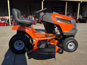 Tractor cortacésped Husqvarna TS120 de 54 pulgadas, 24 HP, motor Briggs V-Twin, en venta. - Product Image 6