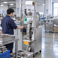 Machine de remplissage automatique de granulés en papier de qualité alimentaire, prête à l'emploi, avec pesage intelligent, formage de sacs, scellage rapide et faible déchets