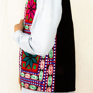 2026 nouveauté hommes Style afghan gilet gilet sur mesure avec plusieurs poches pour vêtements d'extérieur d'hiver pour les mariages - Product Image 3