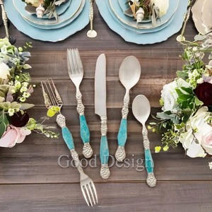 ชุดช้อนส้อมมีดด้ามจับแบบรอยัลดีไซน์สำหรับรับประทานอาหารและงานแต่งงานชุดเครื่องใช้บนโต๊ะอาหารทำจากเหล็กกระจกดีไซน์ราชวงศ์ - Product Image 1