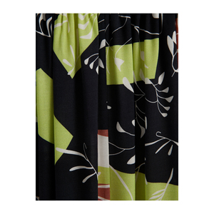 Robe BGN S23D450 avec manches et col en caoutchouc imprimé détaillé - Product Image 6