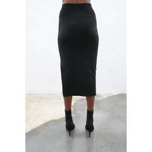 Conjunto de Falda y Blazer Maje 9884 con Detalle de Cadena en la Espalda - Product Image 1