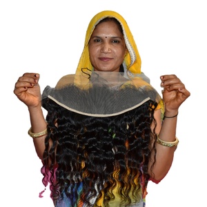 Bouclés 13*4 Frontal Fabrique Indien Vierge Couleur Naturelle Noir Femmes Cuticule Aligné Traitement Aucune Extensions de Cheveux Humains - Product Image 1