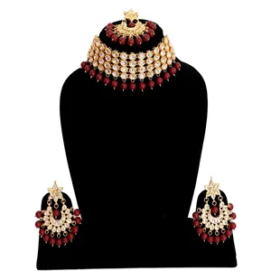 Ensemble de bijoux bohèmes plaqué or, collier Kundan avec boucles d'oreilles et Maang Tikka, zircon marron pour mariage, en cuivre - Product Image 1