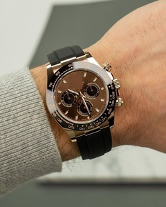 Montre-bracelet de luxe pour homme Cadran de 41mm de diamètre Mouvement à quartz Classique Antique Sport Style Hip Hop Cadran en verre - Product Image 4