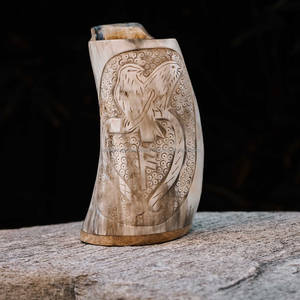 Taza de cuerno nórdico hecha a mano, no tóxica, tratada térmicamente, diseño de tallado alto, cuerno africano de ágata, gran venta, uso moderno, técnica pulida - Product Image 3