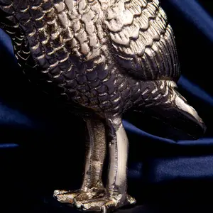 Escultura de León Contemporánea de Lujo para Decoración Exterior de Mansiones, Proveedor de Esculturas Modernas Pulimentadas por Zahid Exports - Product Image 4