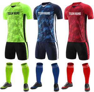 Ensemble maillot et short de football à sublimation personnalisée 100% polyester kit d'uniforme OEM/ODM à séchage rapide vêtements de football de haute qualité - Product Image 5