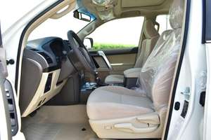 Nouveau pour PRADO SUV Automatic FWD R20 Cuir Foncé - Product Image 5