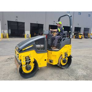 BOMAG BW120AD-5 2025, état neuf - Product Image 3