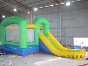 Toboggans aquatiques gonflables en nylon pour enfants, pour usage domestique, scolaire et résidentiel - pour glisse et sauts aquatiques - Product Image 5