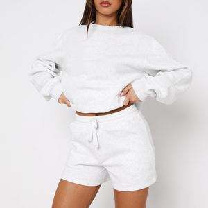 Venta al por mayor de sudaderas informales de colores personalizados para mujer, nuevo diseño de talla grande, pantalones cortos de cuello redondo, 100% algodón, soporte cómodo para invierno - Product Image 1