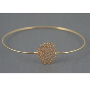 Bracelets en métal de sculpture moderne en Chine oxydée avec une conception détaillée - Product Image 4