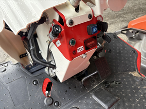 RM980F Tondeuse à gazon lapin compacte polyvalente et efficace de haute qualité 83cm avec pompe moteur industrielle 2 temps 190cc RM982100 4x4 - Product Image 6