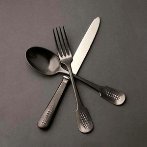 Ensemble de couverts en métal de conception tendance Vaisselle de la meilleure qualité Couverts de taille de forme personnalisée pour la salle à manger et la cuisine Ensemble de 5 pièces - Product Image 2