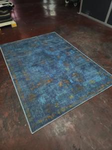 Tapis et moquette Adiva antidérapants en polyester à poils longs avec envers en coton turc tissé lavable pour salon et chambre à coucher - Product Image 2