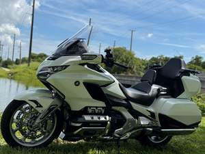 Honda Gold Wing Tour Automática DCT 2018 usada disponible - Product Image 5