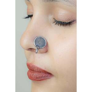Piercing de nez Chakra en argent 925 avec diamant, bijou corporel 14K pour enfants, motif vis et boule, design à clipser - Product Image 4