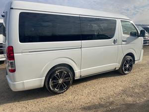 Toyota Hiace neuve, propre, conduite à droite, à vendre - Product Image 4