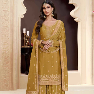 Ensemble pantalon Sharara pour femmes avec broderie Kurta Top et broderie assortie Boder Lace Work Dupatta Royal Export - Product Image 1