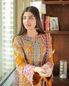 Tenue de soirée élégante Salwar Kameez avec Long Kurta Matching Printed Dupatta pour des occasions spéciales à des prix abordables - Product Image 3