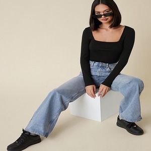 Nouveau haut solide pour femmes à la mode avec manches complètes haut tendance en tissu de nylon tissé pour femmes Design Offre Spéciale MADE IN INDIA - Product Image 3